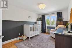 215 COLUMBUS AVENUE | Ottawa Ontario | Slide Image Nineteen