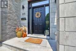 215 COLUMBUS AVENUE | Ottawa Ontario | Slide Image Three