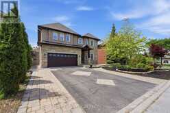 246 MADHU CRESCENT | Ottawa Ontario | Slide Image Three