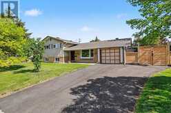 2736 STONE CRESCENT | Ottawa Ontario | Slide Image One