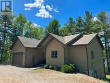 424 LAKEWOODS DRIVE | Madawaska Valley Ontario | Slide Image Three