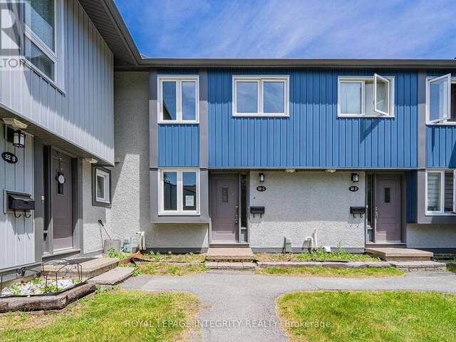 32C BENLEA DRIVE Ottawa Ontario, K2G 4A8 - 3 Bedrooms Condo For Sale