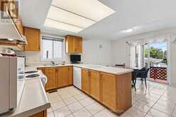 27 BRAMBLEGROVE CRESCENT | Ottawa Ontario | Slide Image Five