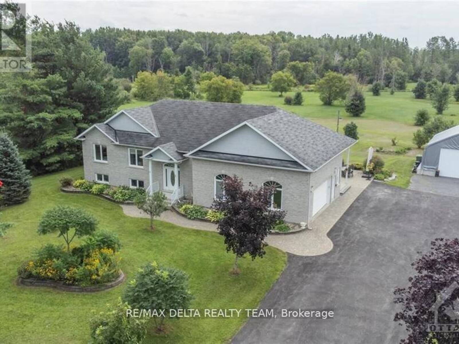 3782 ETIENNE ROAD, Ottawa, Ontario K0A 3E0