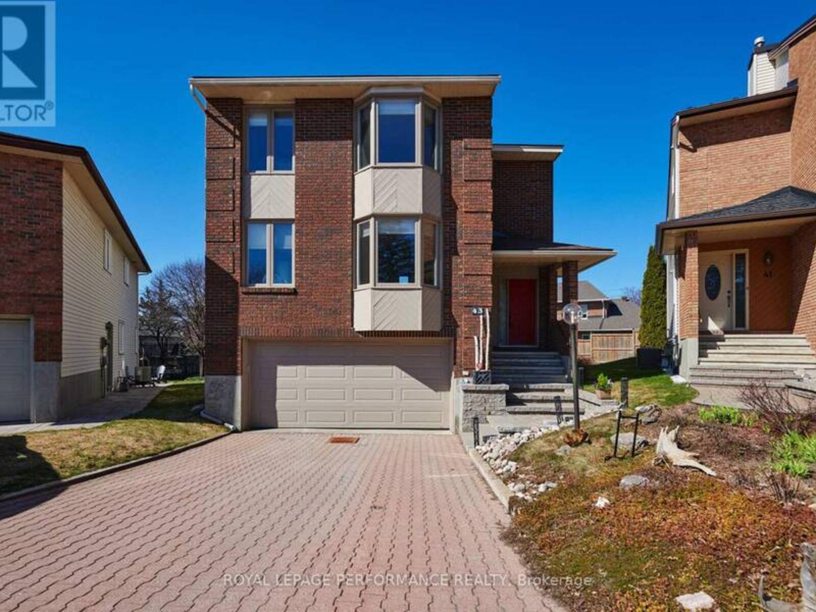 43 WATERVIEW COURT, Ottawa, Ontario K1V 0H5