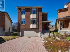 43 WATERVIEW COURT Ottawa Ontario, K1V 0H5
