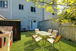 58 - 122 CASTLEGREEN PRIVATE | Ottawa Ontario | Slide Image Thirteen