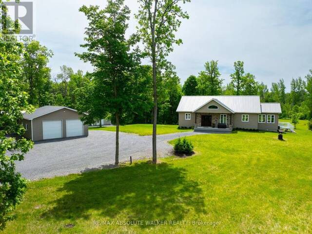 18668 KENYON CONCESSION 2 ROAD North Glengarry Ontario, K0C 1B0 - 2 Bedrooms Home For Sale