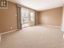 53J SUMAC STREET | Ottawa Ontario | Slide Image Four