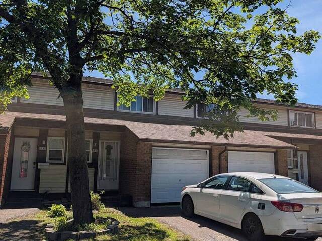 83 - 1332 FOXWELL STREET Ottawa Ontario, K1B 5J2 - 3 Bedrooms Condo For Sale