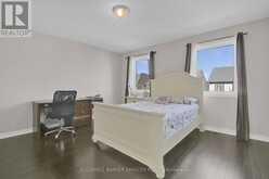 906 WHIMBREL WAY | Ottawa Ontario | Slide Image Eight