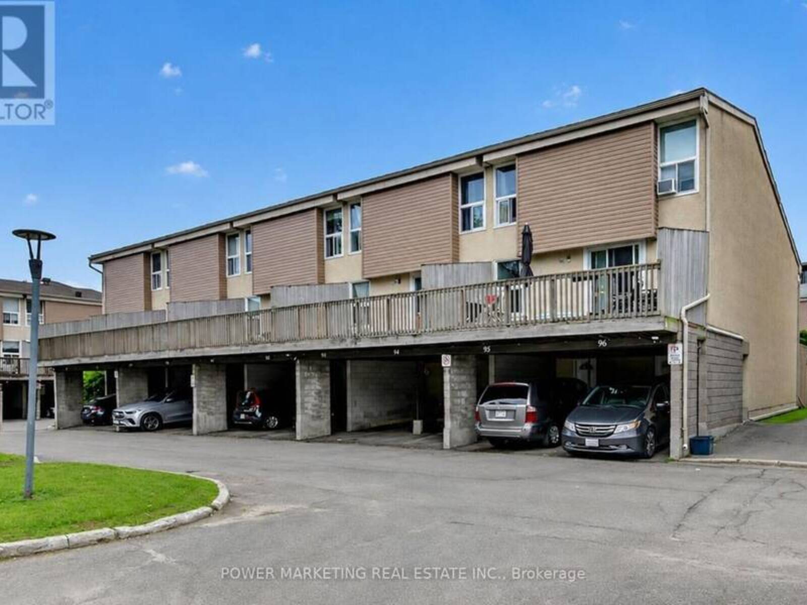 95 - 3415 UPLANDS DRIVE, Ottawa, Ontario K1V 9N4