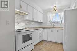 427 MOODIE DRIVE | Bells Corners Ontario | Slide Image Four