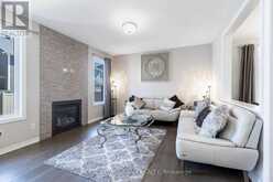 12 OXALIS CRESCENT | Ottawa Ontario | Slide Image Fourteen