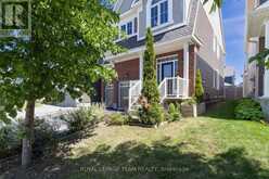 12 OXALIS CRESCENT | Ottawa Ontario | Slide Image Three