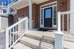 12 OXALIS CRESCENT | Ottawa Ontario | Slide Image Five