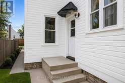 11 ALFRED STREET | Smiths Falls Ontario | Slide Image Three