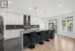41 WHOOPING CRANE RIDGE | Ottawa Ontario | Slide Image Ten
