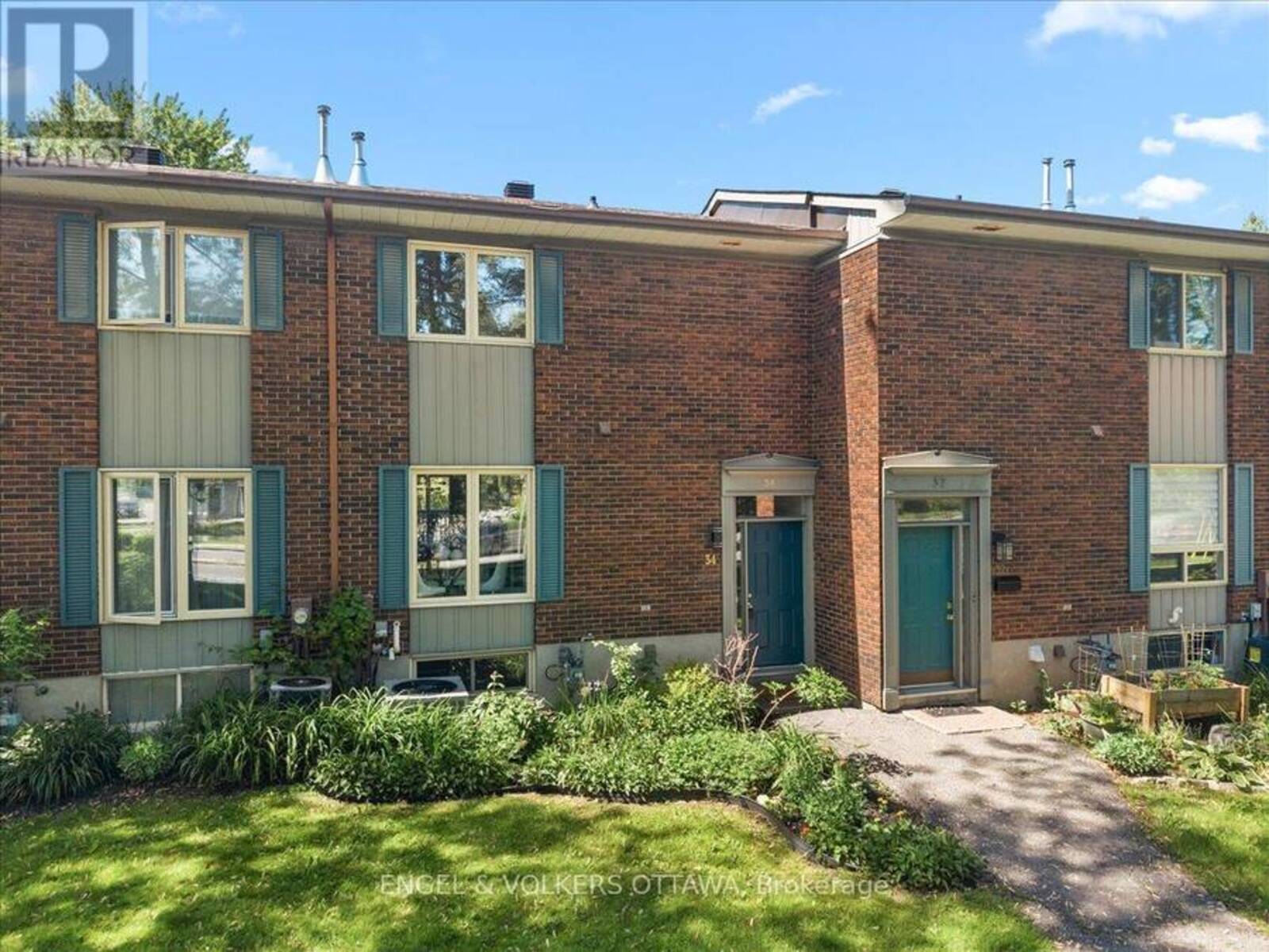 34 VIEWPOINTE PRIVATE, Ottawa, Ontario K1V 1M5