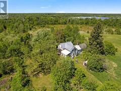 400 BUTTERMILK HILL ROAD Perth Ontario, K7H 3C3