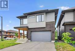 101 ORCHESTRA WAY | Ottawa Ontario | Slide Image Two