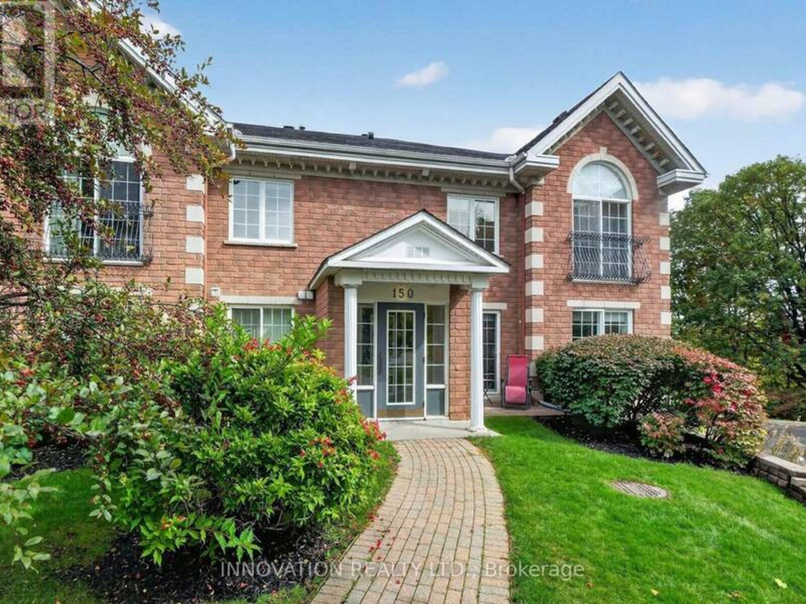 2C - 150 ROBSON COURT, Ottawa, Ontario K2K 2W1