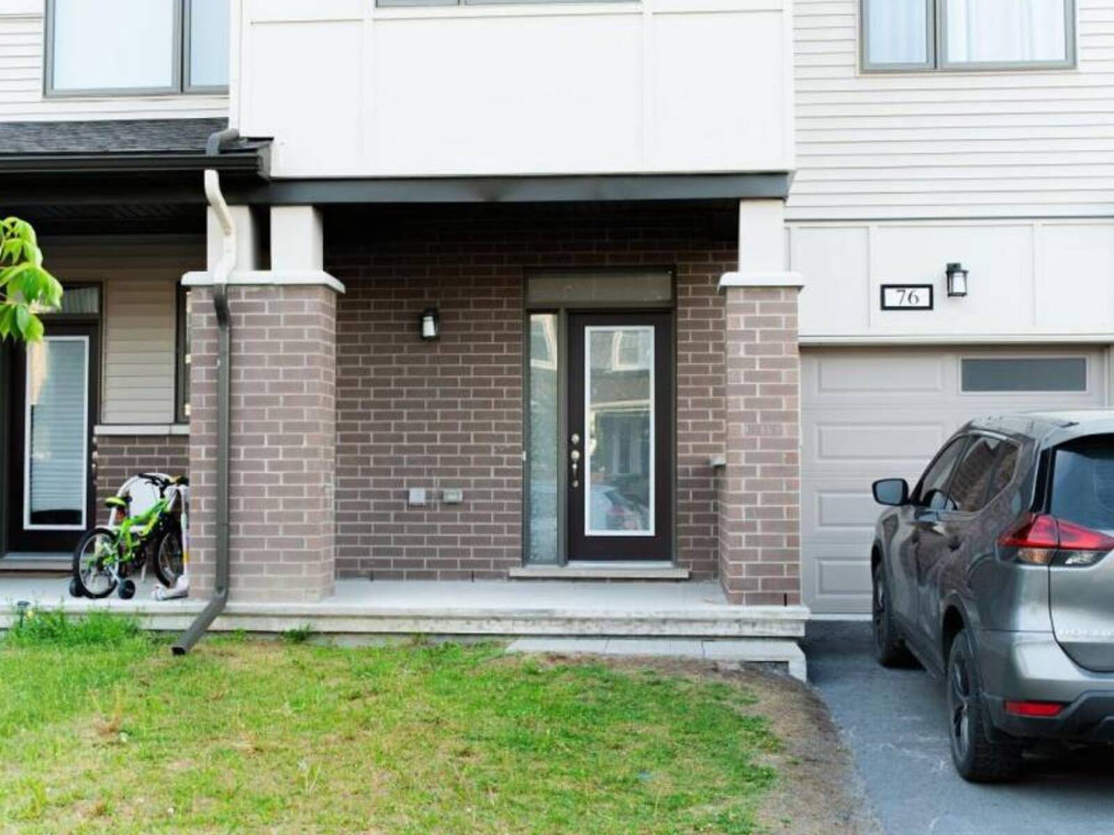 76 KINDRED ROW, Ottawa, Ontario K2S 3A2