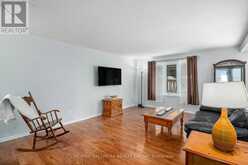 270 MCEACHERN CRESCENT | Ottawa Ontario | Slide Image Nine