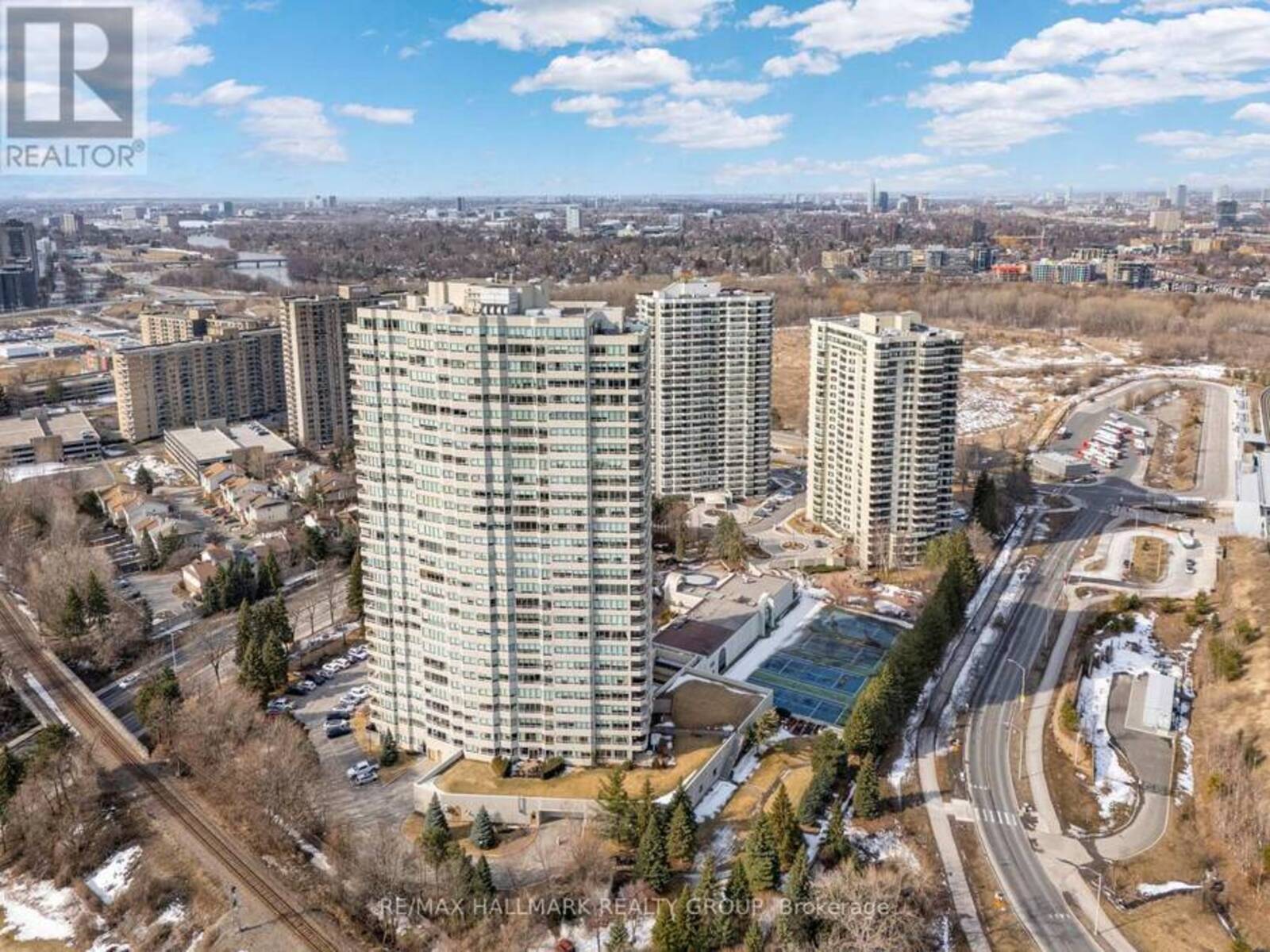 2204 - 1480 RIVERSIDE DRIVE, Ottawa, Ontario K1G 5H2