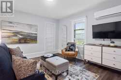 360 FRIEL STREET | Ottawa Ontario | Slide Image Four