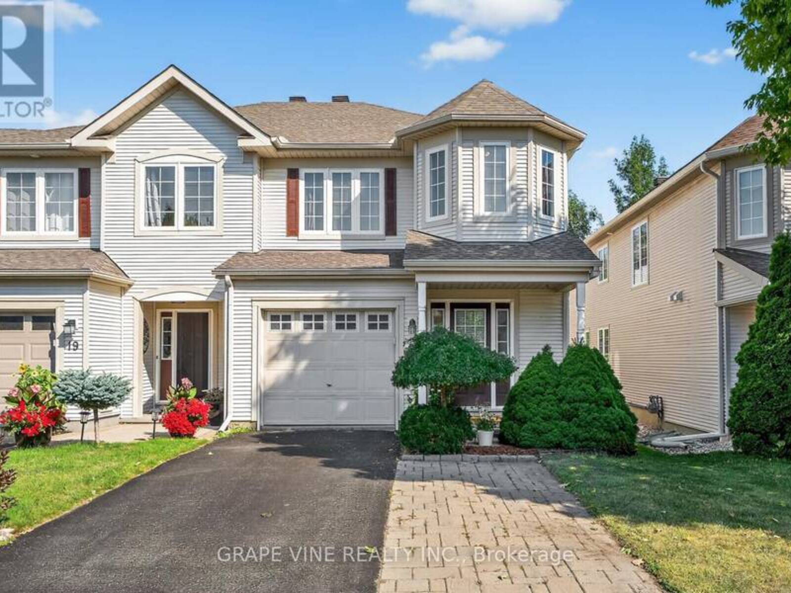 21 FIELDBERRY PRIVATE, Ottawa, Ontario K2J 5E8