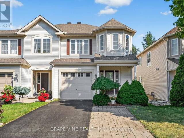 21 FIELDBERRY PRIVATE Ottawa Ontario, K2J 5E8 - 3 Bedrooms Home For Sale