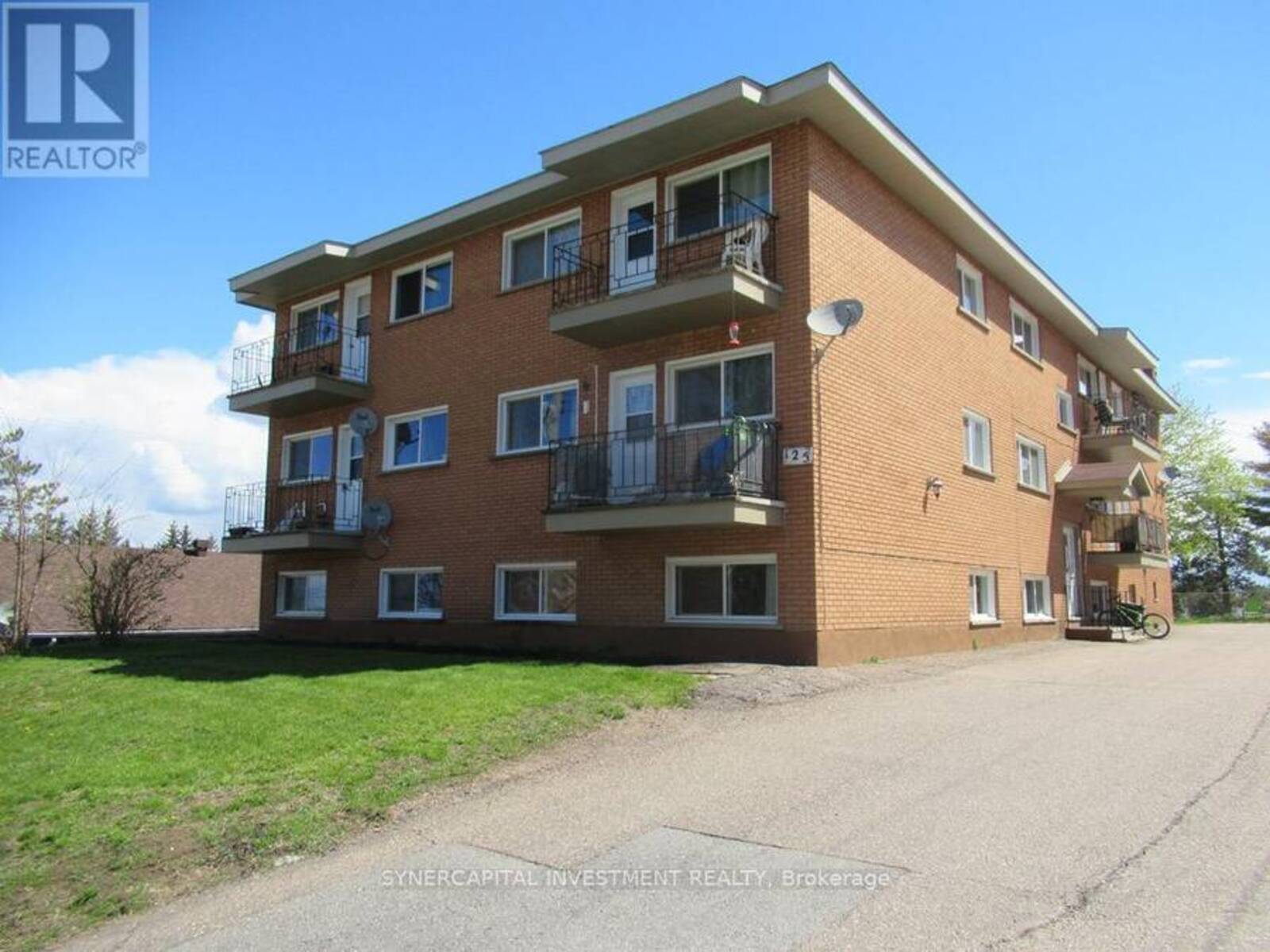 125 - 145 - 165 - 185 CATHERINE STREET, Pembroke, Ontario K8A 1V3