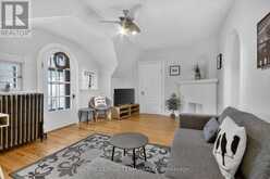 64 DELAWARE AVENUE S | Ottawa Ontario | Slide Image Nine