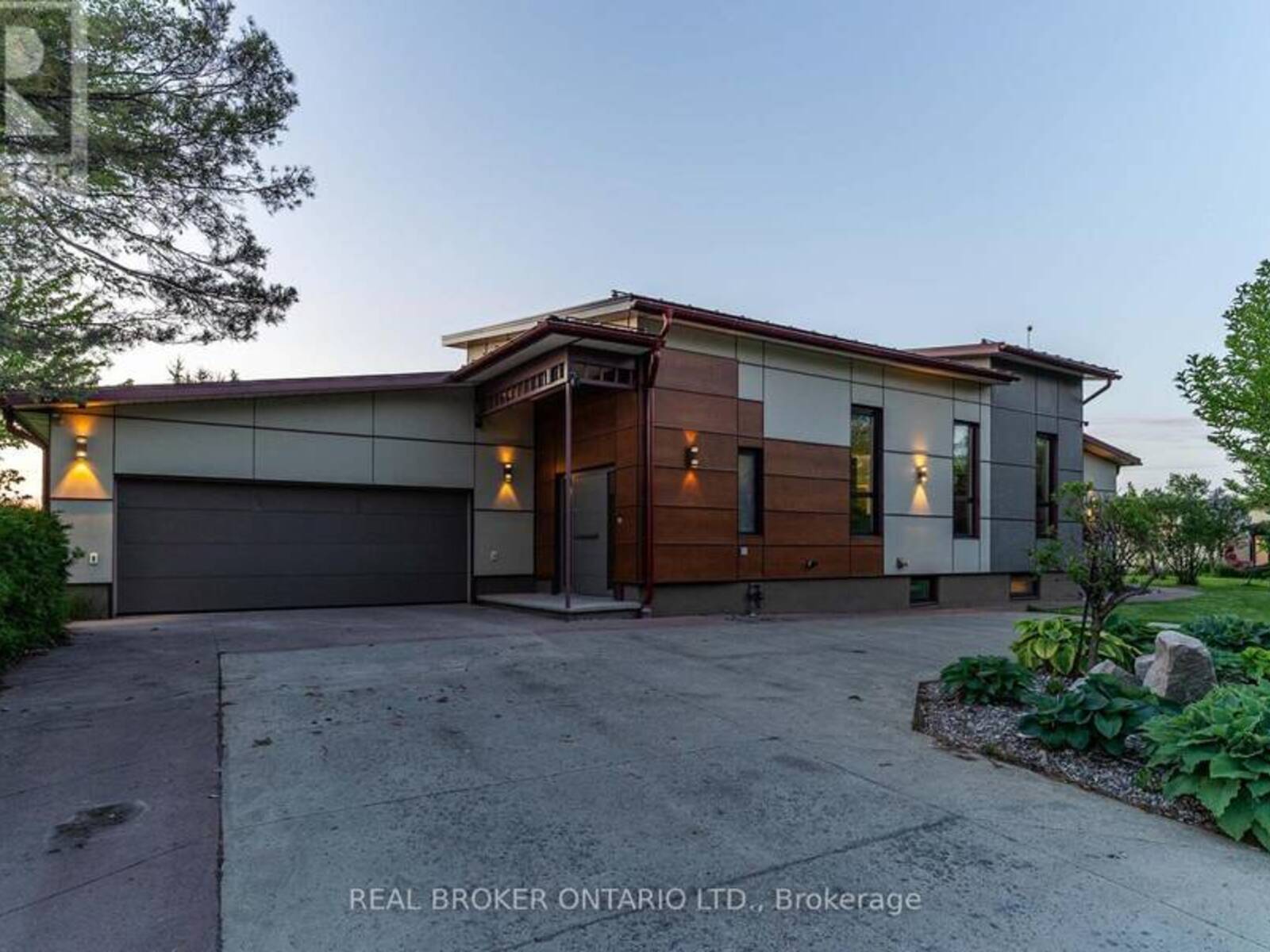 5879 LEITRIM ROAD, Ottawa, Ontario K0A 1K0