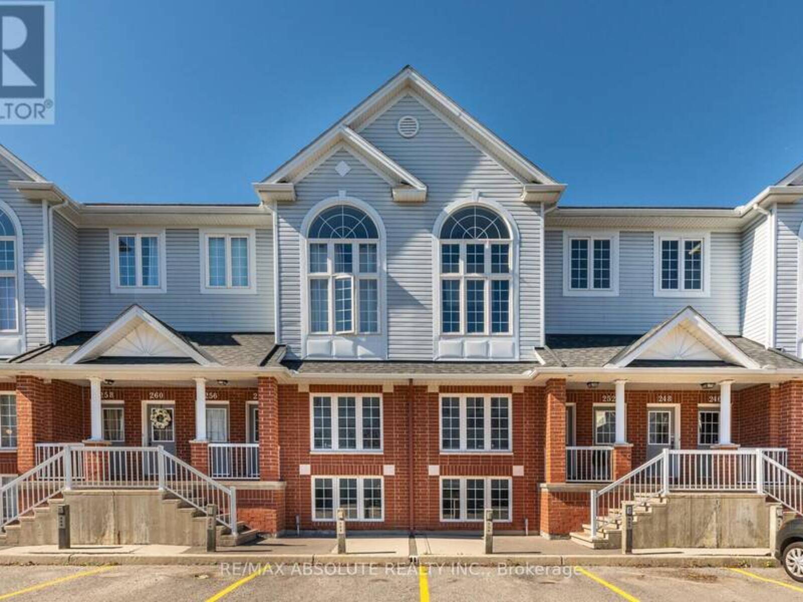 250 GERSHWIN PRIVATE, Ottawa, Ontario K2H 1G5
