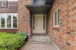 6 FESSENDEN WAY | Ottawa Ontario | Slide Image Three
