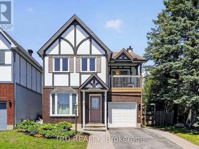 2769 MASSICOTTE LANE Ottawa Ontario, K1T 3H1 - 4 Bedrooms Condo For Sale