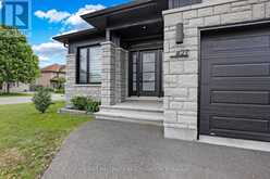 427 DENIS STREET | Alfred and Plantagenet Ontario | Slide Image Two