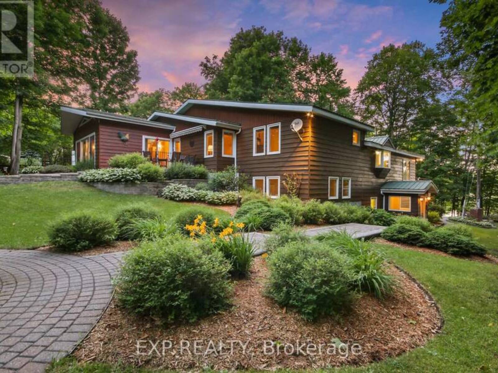 152 LAKELAND LANE, Lanark Highlands, Ontario K0A 1P0