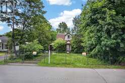 305 MOUNTBATTEN AVENUE | Ottawa Ontario | Slide Image One