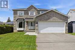 1791 QUEENSDALE AVENUE | Ottawa Ontario | Slide Image Three
