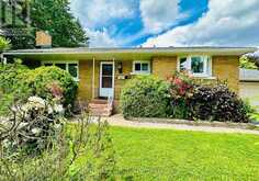 77 MEADOWLANDS DRIVE | Ottawa Ontario | Slide Image Four