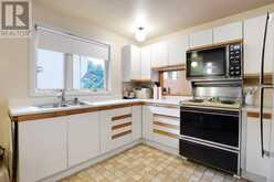 2061 FAIRBANKS AVENUE | Ottawa Ontario | Slide Image Eleven