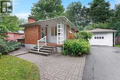 2061 FAIRBANKS AVENUE | Ottawa Ontario | Slide Image Three