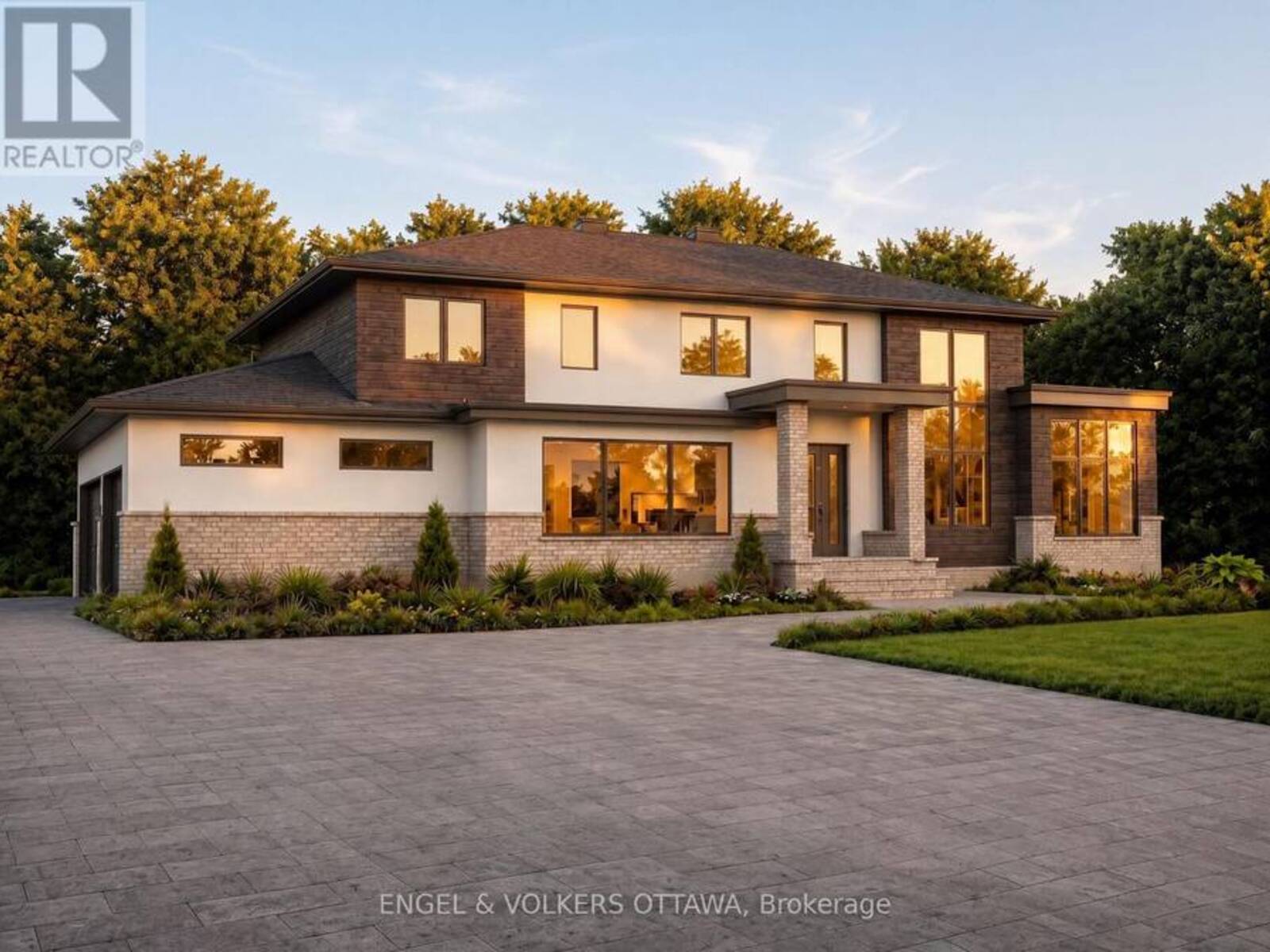 38 SYNERGY WAY, Ottawa, Ontario K2W 0G7