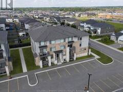 33 SALAMANDER WAY Ottawa Ontario, K1X 0G1