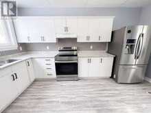 25 KENSINGTON AVENUE | Smiths Falls Ontario | Slide Image Ten