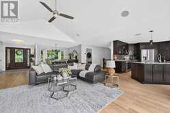 3778 ARMITAGE AVENUE | Ottawa Ontario | Slide Image Sixteen