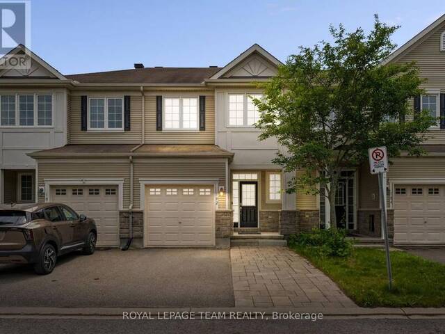 102 LOCHNAW PRIVATE Ottawa Ontario, K2J 5X6 - 3 Bedrooms Home For Sale